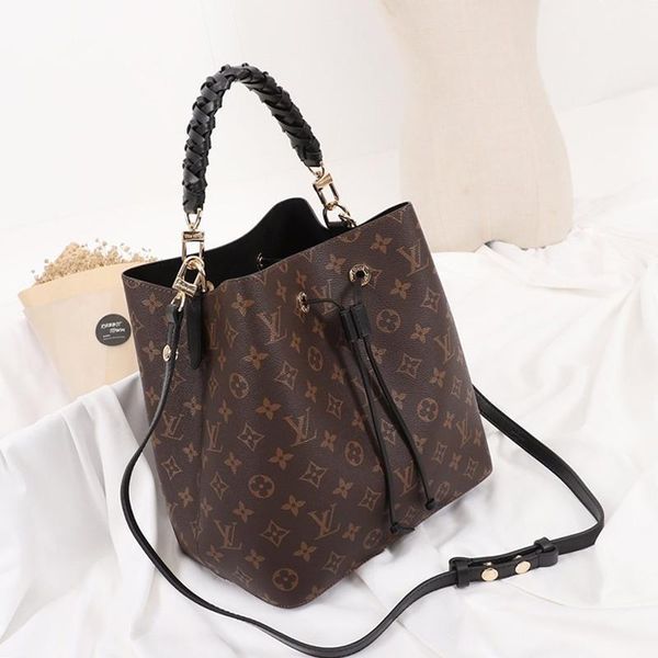 

new drop ship women 's bag fashion design messenger bag style leather bucket bag handbag drawstring shoulder bags fast de