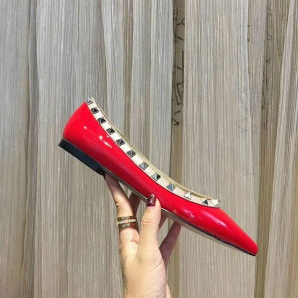 

women's low-heeled sandals european station high-quality fashion women's shoes patent leather factory outlets ing