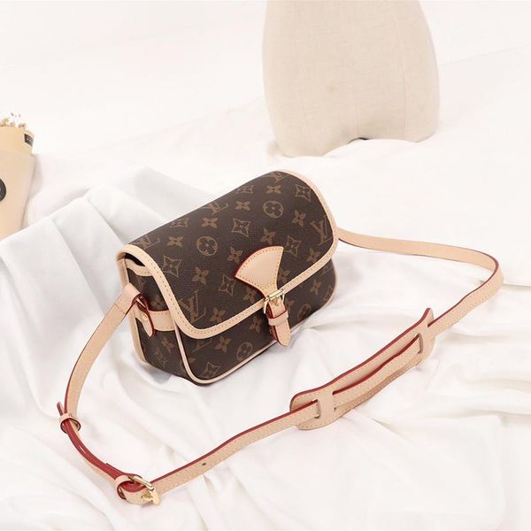 

2021 fashion women bag leather shoulder small flap messenger bags designer luxury envelope crossbody bags sale with origin box