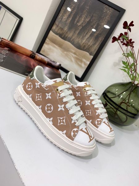 

2021-2020w new trend white leather casual shoes ,breathable men and women outdoor sports shoes ,fashion wild party lovers shoes size 35 -45, Black