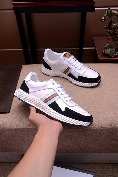 

2020k ограниченного тиража пользовательской пчелы письмо вышивка низкий верхом диких случайных мужская спортивная обувь, высокий класс мода, Black