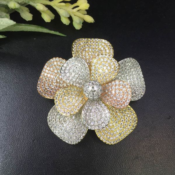 

lanyika fashion jewelry luxury blooming calla lily brooch pendant dual use for wedding party micro paved popular gift, Gray