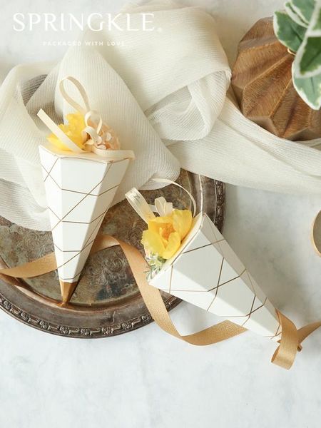 

10pcs/lot wedding supplies gift box packaging wedding candy box carton ice cream cone candy ing
