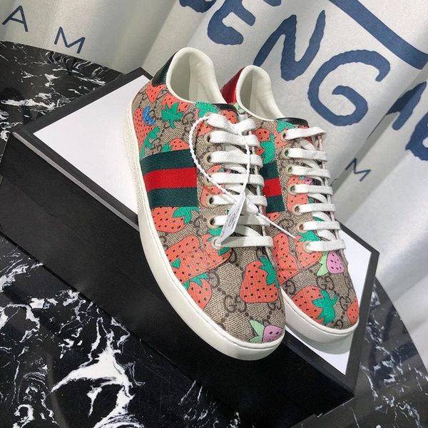 

2020-2019z luxury designer fashion designer lovers shoes low to help striped casual shoes flat men and women sports shoes