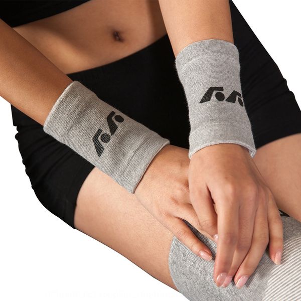 

tkcno 999 cotton four-sided elastic bamboo charcoal sports protection protective wrist strap wrist strap sweat-absorbing wristband knitted w, Black;red