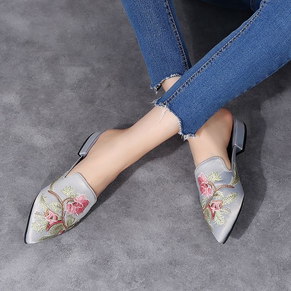 

big size 42 new 2019 embroidery flowers women sandals pointed toe flat slippers shoes women shoes low-heeled flip flops cs02, Black