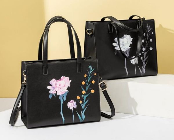 

designer women's bag new 2020 diagonal shoulder bag retro printed wild handbag