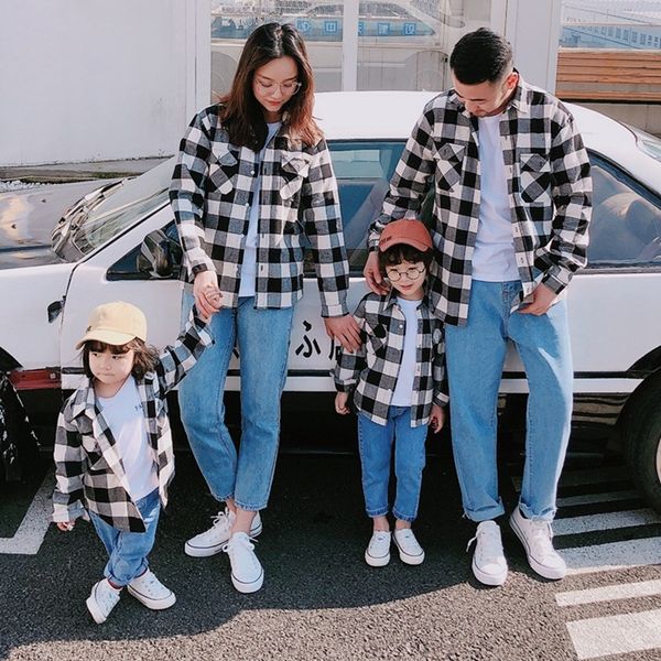 

семья matching одежда весна осени мать отец kid черный красная причинная повседневная плед семья одежда пара matching одежда y200713, Blue