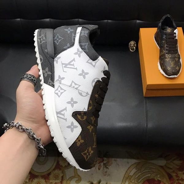 

athletic men shoes sports lightweight comfortable breathable walking 2020 fashion sneakers tenis feminino zapatos de hombre run away sneaker