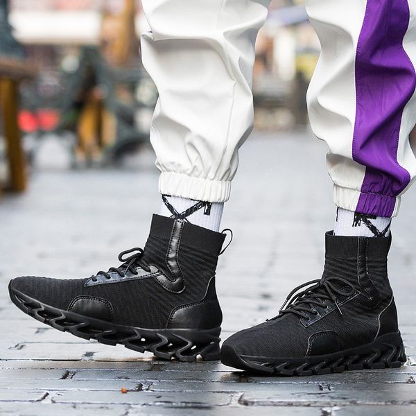 

2020 high-blade flying weaving mesh fashion men's shoes four seasons light