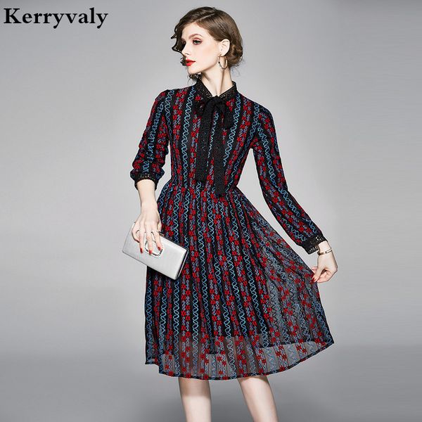 

новый длинным рукавом выдалбливают красный кружевном платье vestidos mujer verano 2020 женщины платье партии стимпанк vetement femme k5521, Black;gray