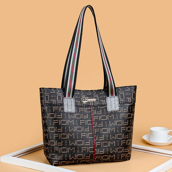 

new fashion woman shoulder bag pu simple female daily messenger bags waterproof summer shoulder messenger bag for girl handbag