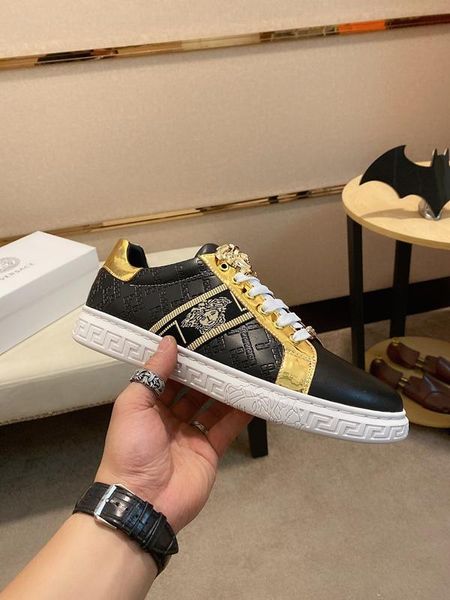 

2020s luxury men's medusa printed low-casual tide shoes, high-quality fashion catwalk shoes outdoor sports shoes, size: 38-45, Black