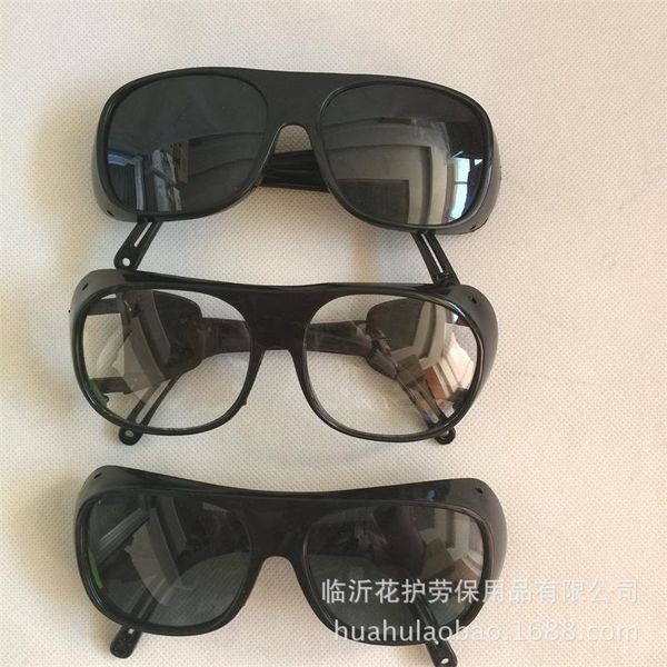 

2010 labor protection polishing 2010 goggles flat welding labor protection welding glasses flat glasses polishing goggles