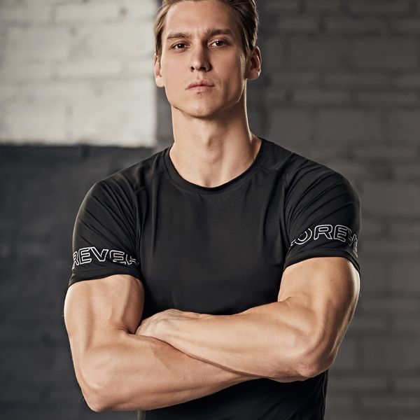 

короткими рукавами футболки мужские 2020 лето топ фуфайки новый раунд шеи мужской свитер быстросохнущая дышащая фитнес-топ, Black