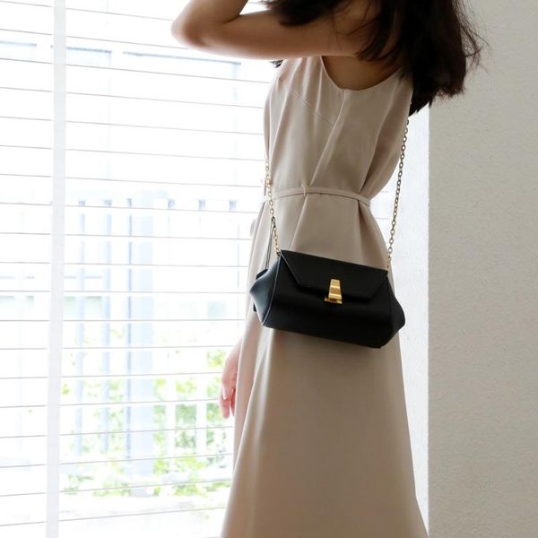 

stunning2020 of summer fashion chain shoulder slanting lock small genuine women's