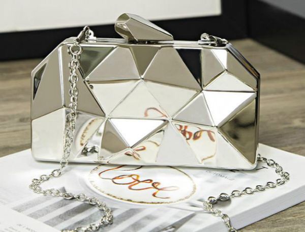 

Designer Handbag 2020 New Fashion Female Bag Dinner Metal Hand Chain One Shoulder Messenger Small Square Banquet Bag Drop Shipping