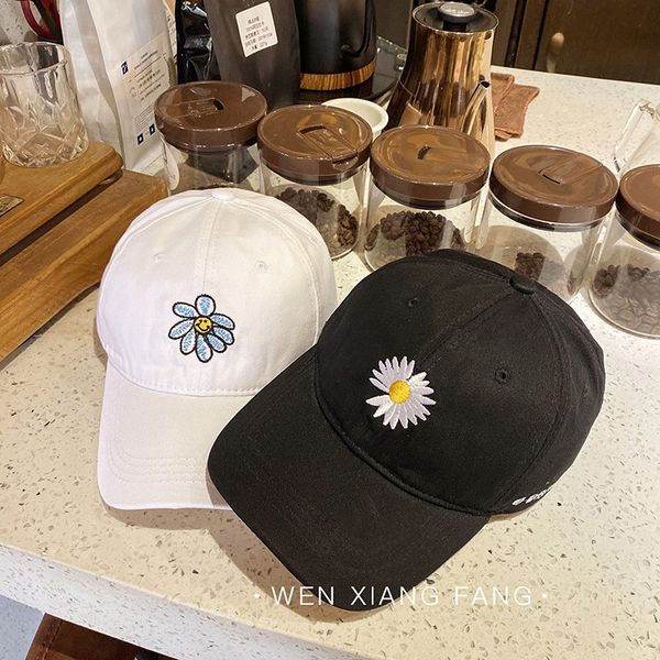 

ins hat women' embroidered baseball korean fashion net red daisy embroidery baseball cap men' all-match simple soft letter cap, Blue;gray