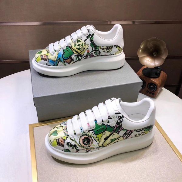 

a2020 new men and women comfortable sports shoes fashion white graffiti leather platform shoes flat casual party shoes 35-46
