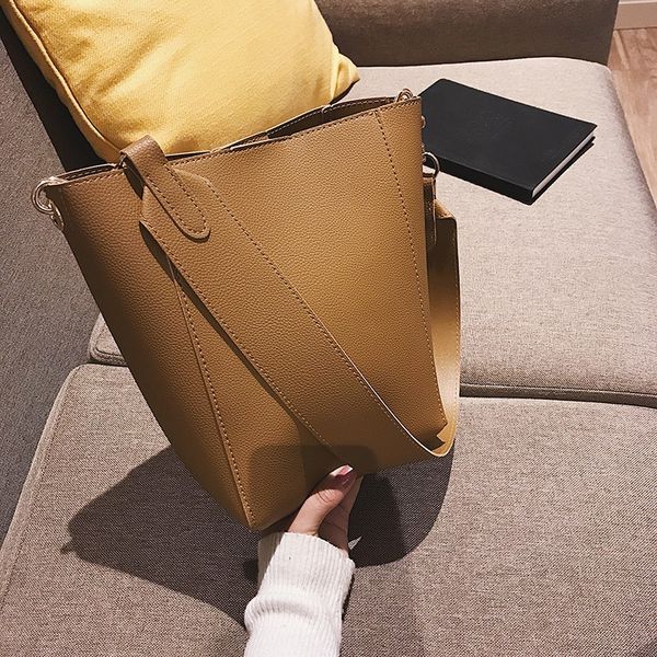 

ins super women's new fashion broadband bucket broadband strap bucket bag wide strap shoulder slanting shoulder big bag
