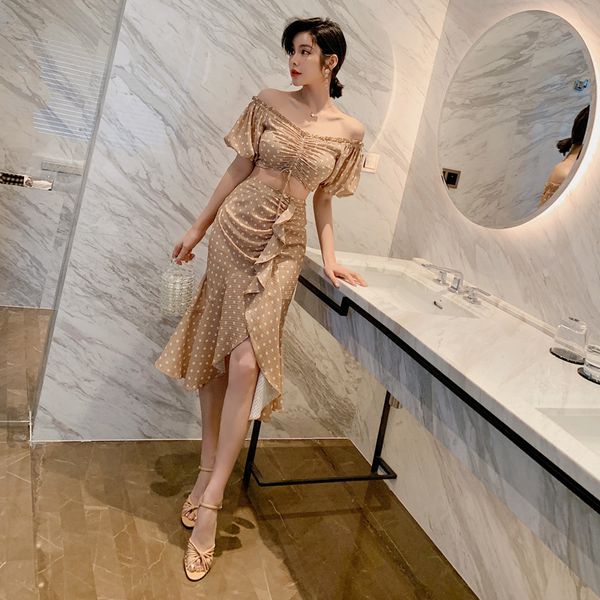 

2020 summer party suits for women 2 pieces set dot strapless short and ruffles skirt vestido vacation suits two pieces, White