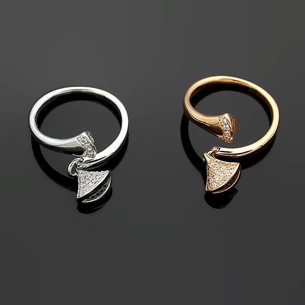 

2020 new designer titanium steel jewelry b letter fan-shaped full diamond ring sub gold skirt women's ring, Silver