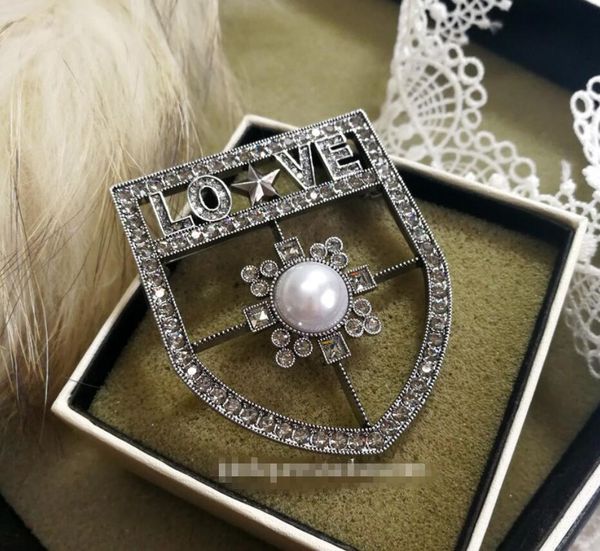 

baroque retro style love letters retro brooch badges men and women brooch metal shield badge pin tide, Gray