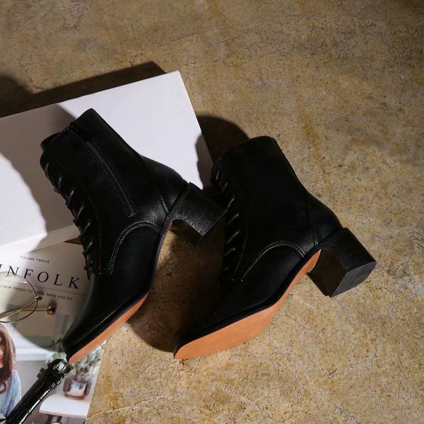 

2020j новой весны и осенью кожа одной сапог диких ретро высокая пятка сапоги, тенденция моды мартин сапоги женская