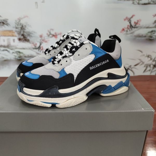 

2020ri designer to create casual and comfortable all-match sports shoes, travel shoes outsole non-slip design with original box delivery, Black