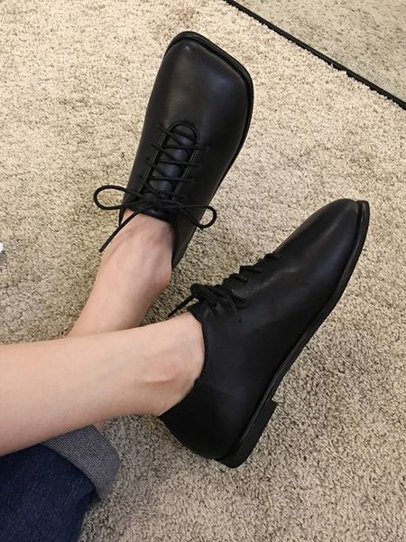 

women's shoes black leather shoes 2020 new casual soft bottom non-slip fashion comfortable lace-up square head flat