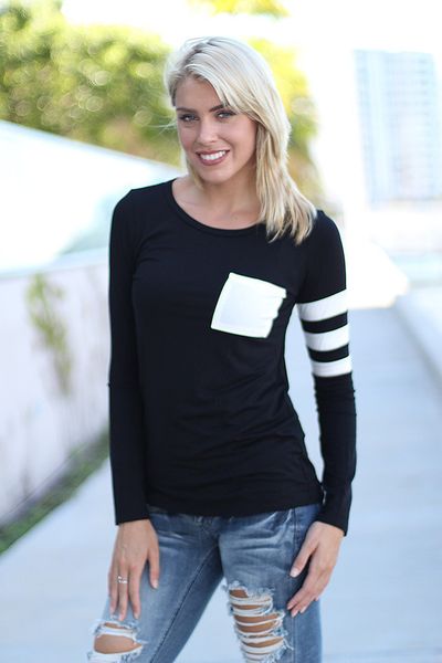 

2020 autumn new women's clothing long sleeve shirt stitching round neck long sleeve pocket t shirt black wine red, White