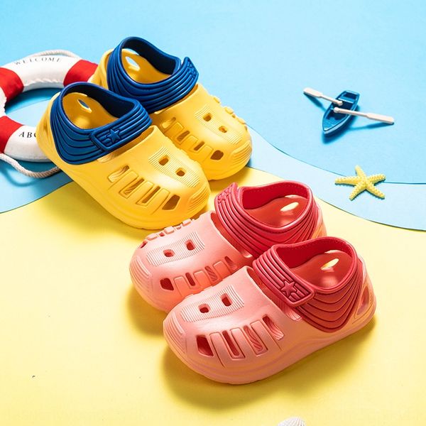 

2019 new cave children children magic slippers shoes home children's sandals magic sticker baby sandals children's slippers, Black;red
