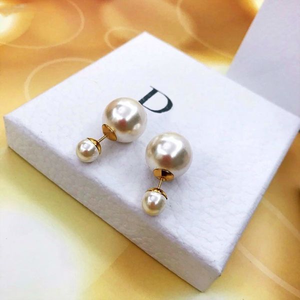

d home dijia 2020 new letter pearl earrings women's online celebrity temperament women's personalized earrings, White
