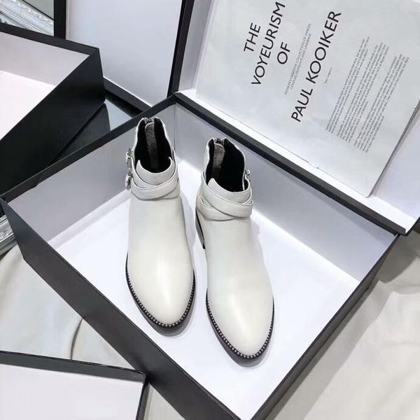 

2020u high-end custom ladies wild boots high heels winter thick with martin boots british style new single boots, size: 36-40