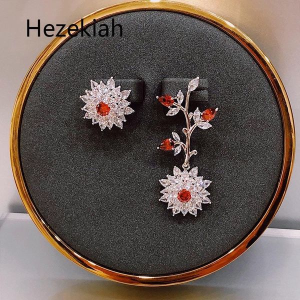 

hezekiah 925 tremella needle lady noble earrings personalized fashion shiny ab section wreath eardrop dance party ing, Golden