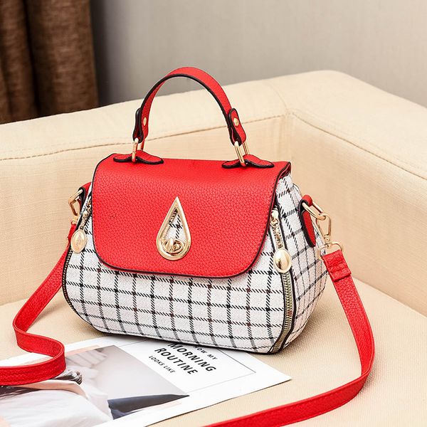 

2020 new women's versatile shoulder bag fashion handbag crossbody bag