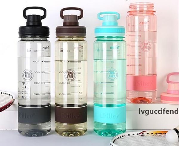 

factory wholesale creative plastic cup outdoor portable couple sports cup with scale hand cup
