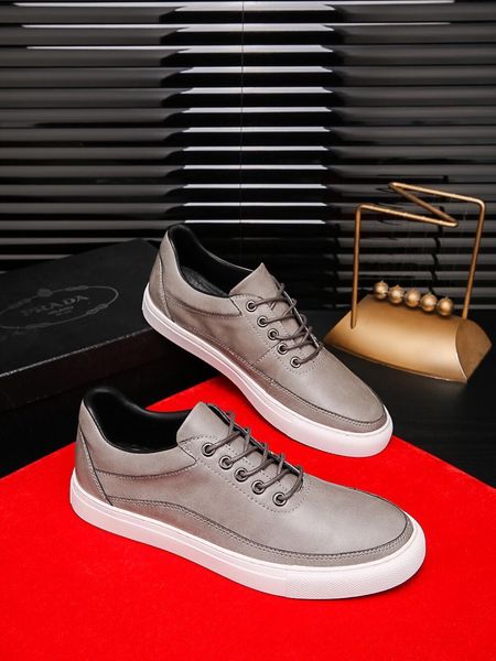 

2019r new luxury men's casual shoes, fashion wild sports shoes, lace-up shoes, original packaging delivery 38-45111, Black