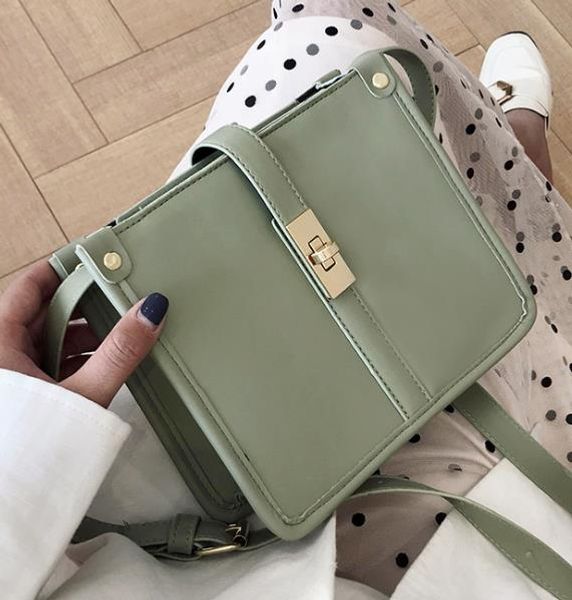 

2020 New Fashion Texture Shoulder Messenger Designer Wild Temperament Simple Small Square Bag Best Selling