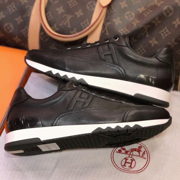 

2020 new men's casual sports shoes, fashionable and comfortable, versatile