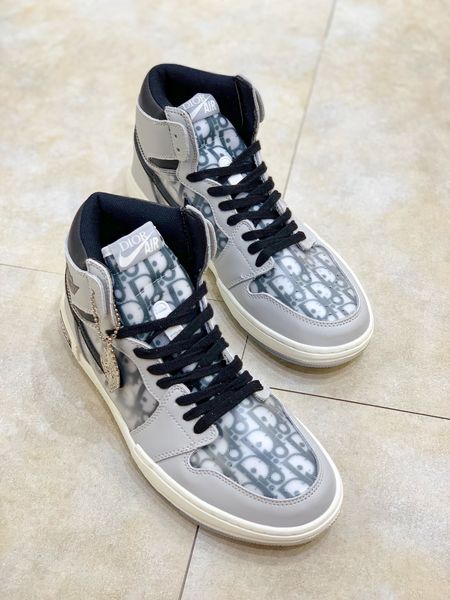 

2020 new ze couple casual sneakers men and women daily casual shoes designer couple breathable casual shoes air classic pattern