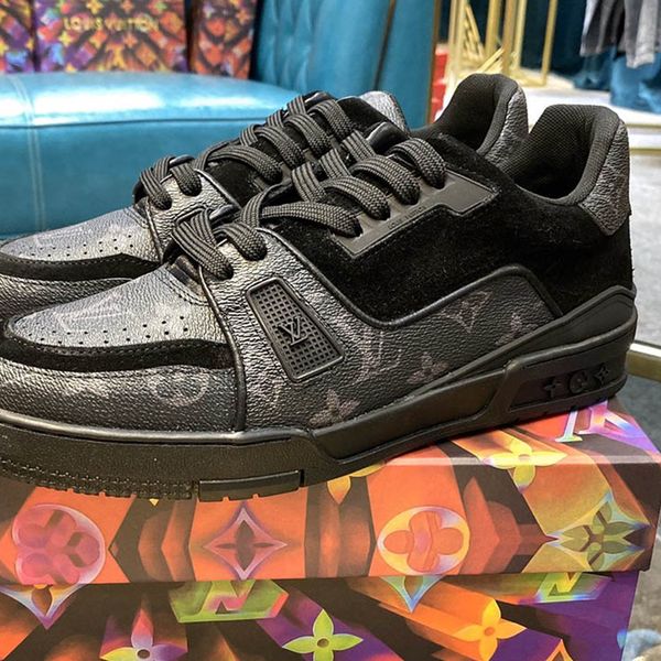 

072 the high-quality men's casual sports shoes and outdoor casual shoes of the new brand designer, the original box size is 38-45, Black