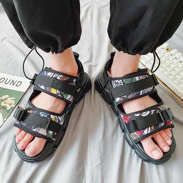 

2020 new summer men's sandals outdoor beach sneakers male breathable anti-collision absorption wear resistance sandals, Black