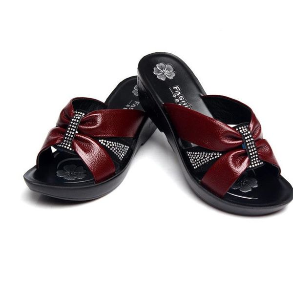 

yaerni genuine leather rhinestone fashion ladies middle-aged mother slippers women sandals plus sizee777 y200620, Black