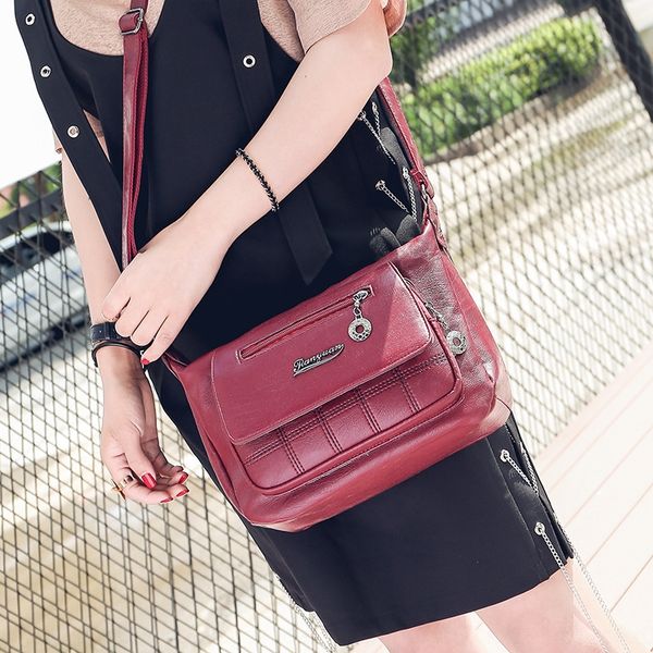 

ajktd 2020 new shoulder shoulder fashion women's soft leather mother pu middle-aged women's messenger bag fashion bag multi-layer