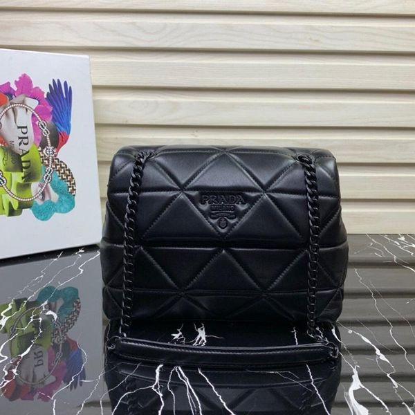 

2020v designer ladies luxury shoulder bags handmade luxury shoulder bags made of materials for fast delivery within 10 days, Red;black