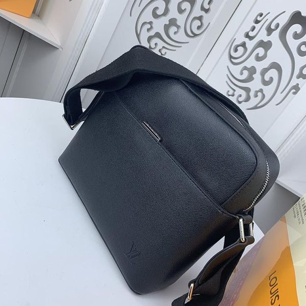 

fast delivery new arrival mens bag messenger bags fashion classic crossbody bags retro type men formal shoulder bag sale