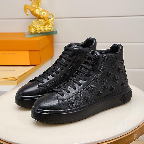 

mens shoes casual style with original box 2020 fashion classic flats fashion men shoes boots footwears trainers breathable design winter