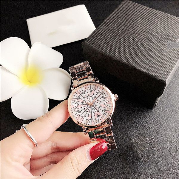 

casual diamond m quartz watch flower shaped personality fashion ladies watch royal oak steel belt folding buckle m-7220mh, Slivery;brown