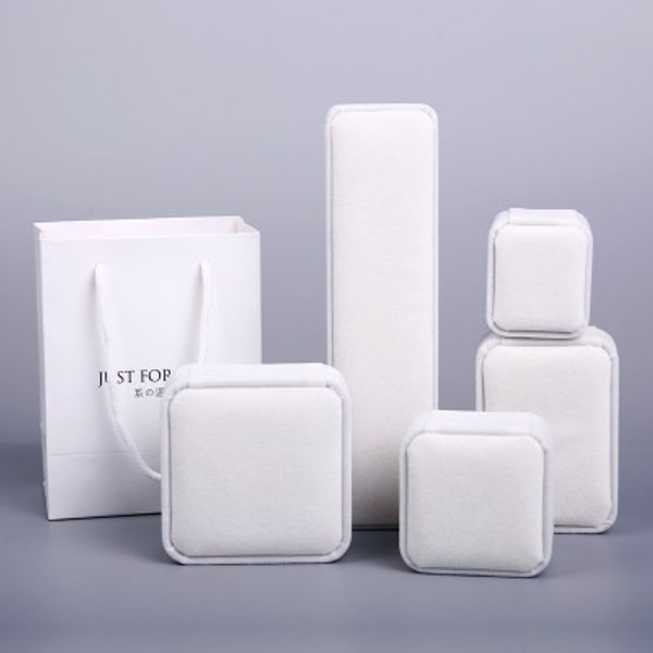 

подарки коробка белая фланель cosmetic jewelry box хранения кольцо ожерелье jewelry box case день рождения подарок показать ювелирные издели, Black;white